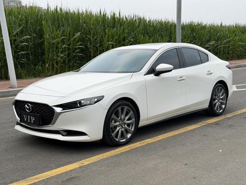 Mazda 3 Axela 2023