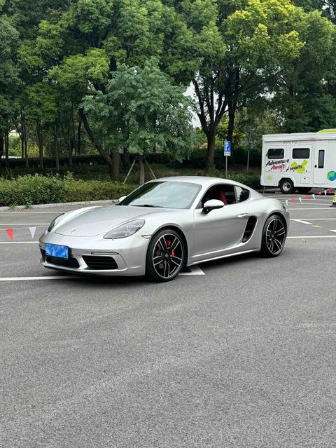 Porsche 718 2023