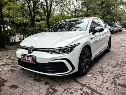 Volkswagen Golf 2021