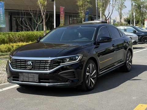 Volkswagen Passat 2024