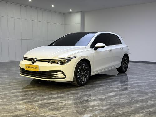 Volkswagen Golf 2024