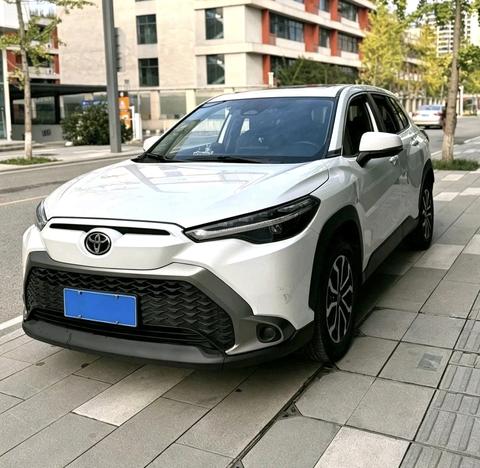 Toyota Frontlander 2023