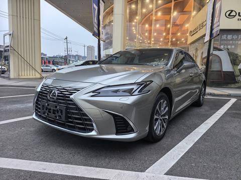 Lexus ES 2026