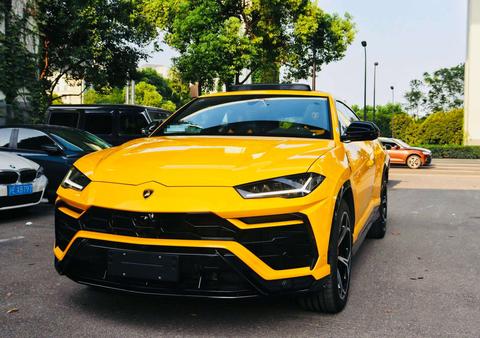 Lamborghini Urus 2021