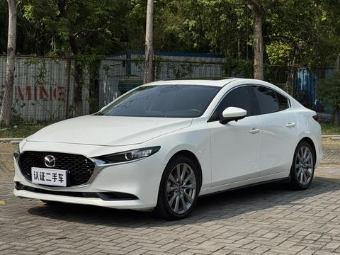 Mazda 3 Axela 2021