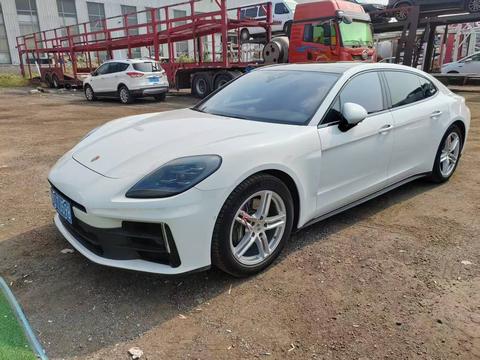 Porsche Panamera 2024