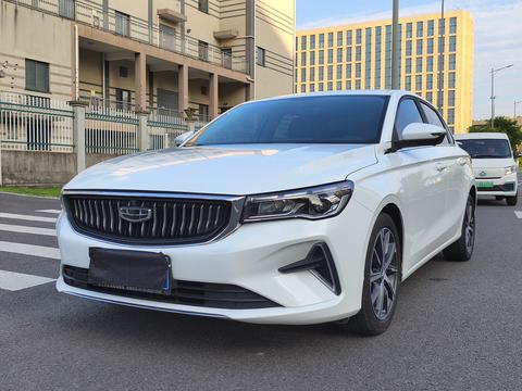 Geely Emgrand 2022