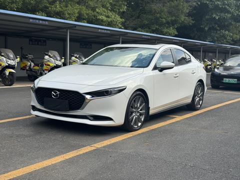 Mazda 3 Axela 2021