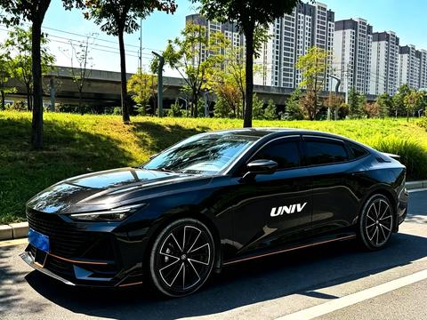 Changan UNI-V 2022