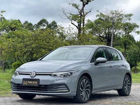 Volkswagen Golf 2024