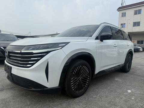 Nissan Pathfinder 2024