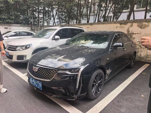 Cadillac CT4 2023