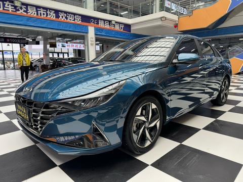 Hyundai Elantra 2022