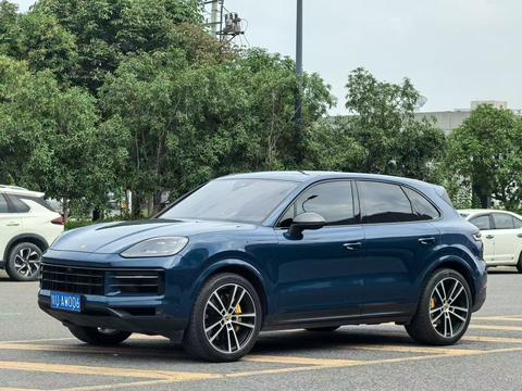 Porsche Cayenne 2024