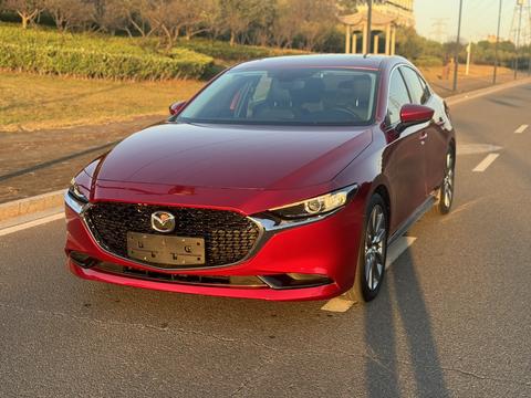 Mazda 3 Axela 2022