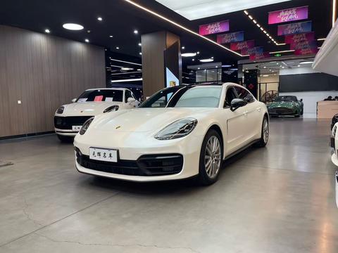 Porsche Panamera 2021