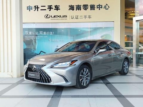 Lexus ES 2022
