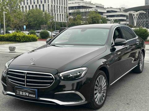 Mercedes-Benz E-Class 2022