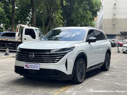 Nissan Pathfinder 2024