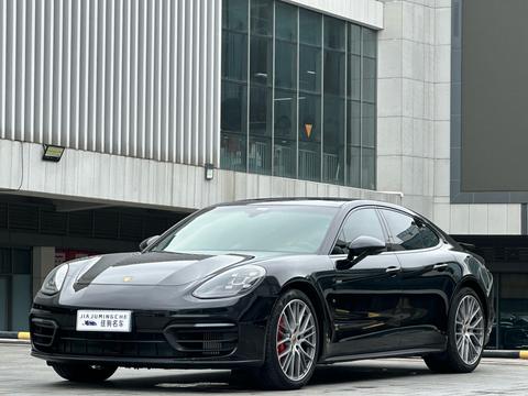 Porsche Panamera 2022