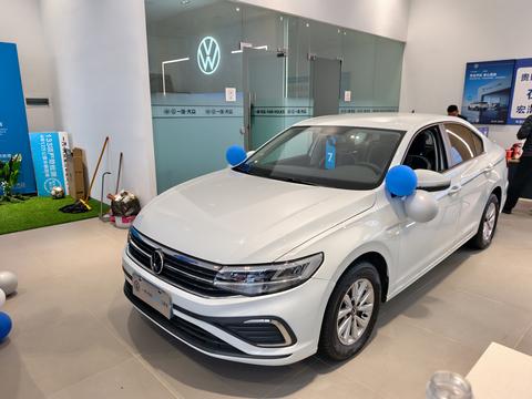 Volkswagen Bora 2023
