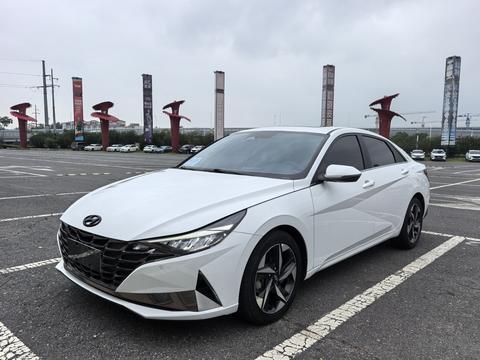 Hyundai Elantra 2022