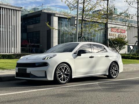 Lynk & Co 03 2022