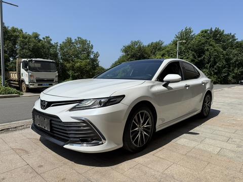 Toyota Camry 2021