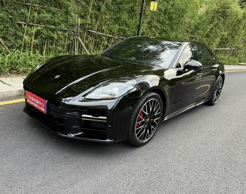 Porsche Panamera 2024