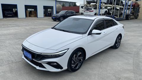 Hyundai Elantra 2023