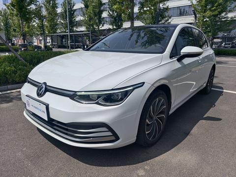 Volkswagen Golf 2024