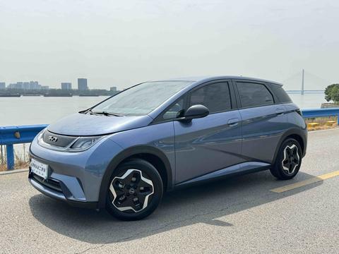 BYD Dolphin 2024