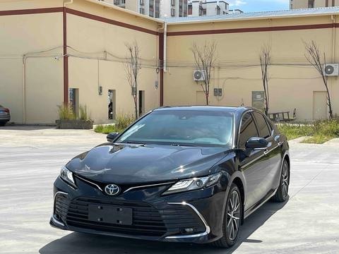 Toyota Camry 2021