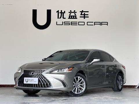 Lexus ES 2021