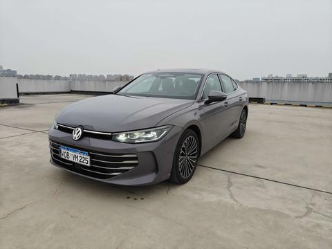 Volkswagen Passat 2025