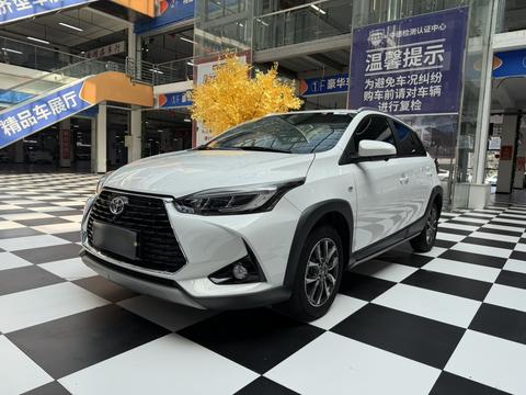 Toyota Yaris L 2022