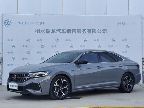 Volkswagen Passat 2024