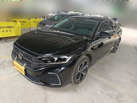 Volkswagen Passat 2024