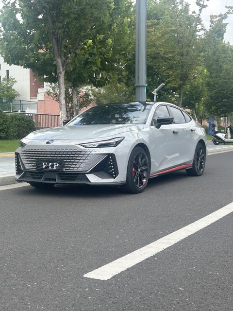 Changan UNI-V 2022