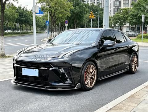 Lynk & Co 03 2023