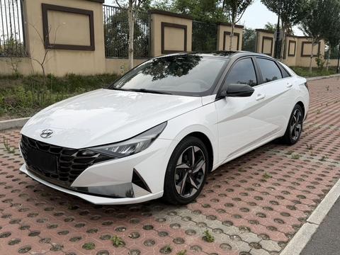 Hyundai Elantra 2022
