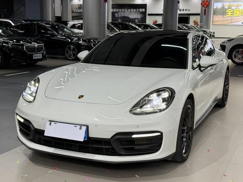 Porsche Panamera 2023
