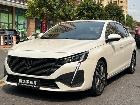 Peugeot 408 2022