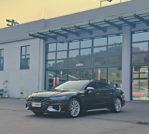 Audi A7L 2024