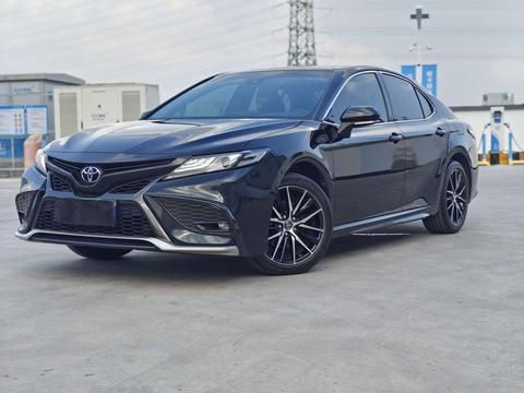 Toyota Camry 2021