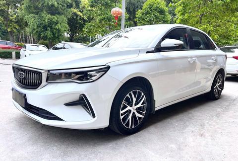 Geely Emgrand 2022