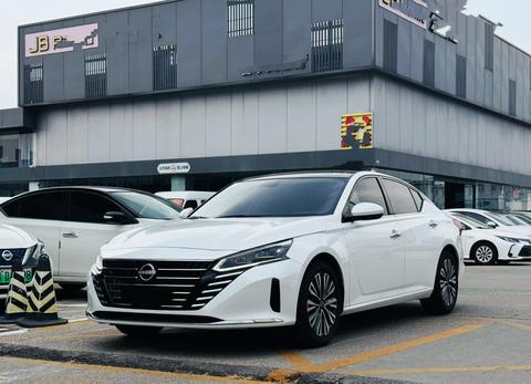 Nissan Teana 2025