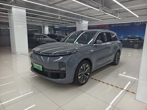Li Auto L8 2025