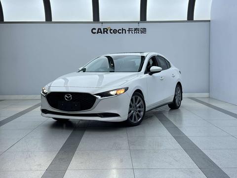 Mazda 3 Axela 2022
