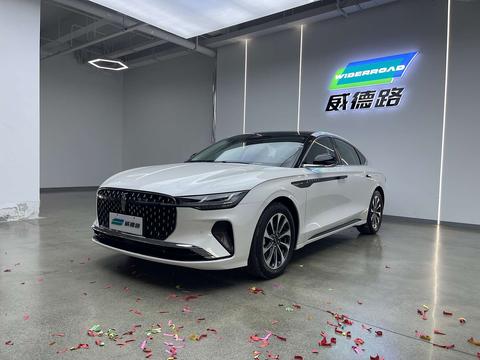 Lincoln Z 2025